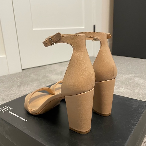 INC International Concepts Kivah Block Heel - Picture 5 of 5